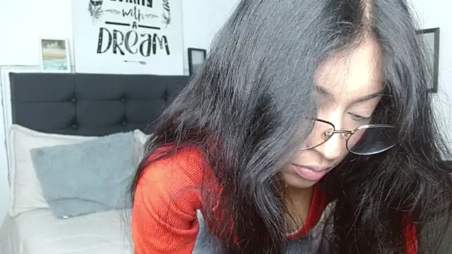 vaness weet online show from September 22, 7:56 pm