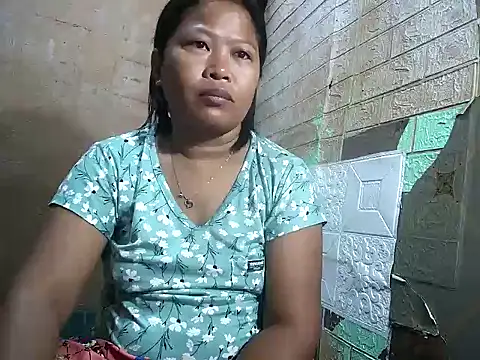 Snapshot of sweethotmom chatting on September 18, 12:26 pm sweethotmom online show from September 18, 12:26 pm