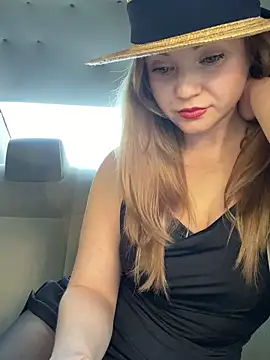 Lady  Maria online show from February 21, 1:01 pm