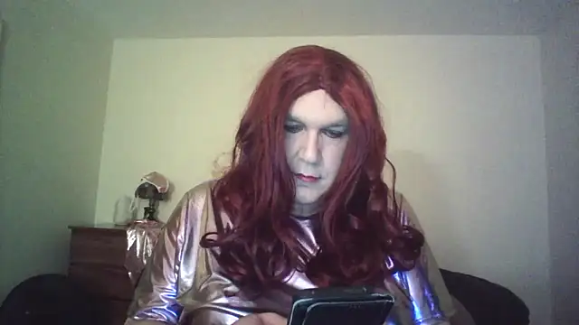 LyssaDragonshadow online show from April 17, 11:51 pm