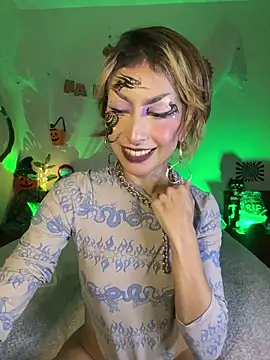 Cinamoonn online show from November 1, 11:41 pm