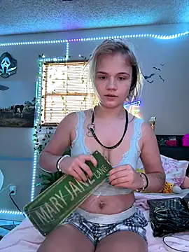 Cutiepiespanks online show from September 9, 5:13 pm