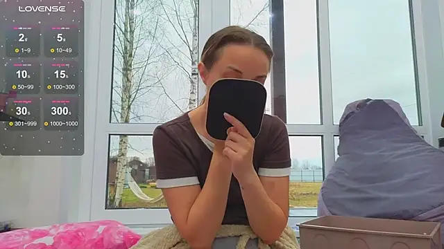 Misss Vikk online show from April 15, 11:11 am