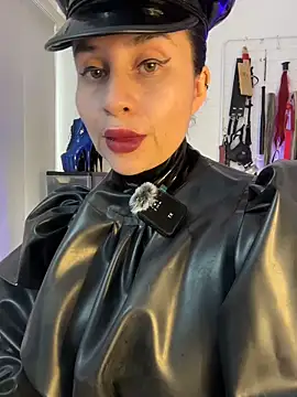 mylatexpleasure online show from October 20, 7:17 pm