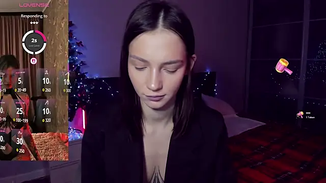 SophieCatty online show from December 14, 3:40 pm