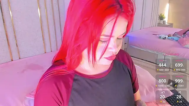 Snapshot of Saekohofman chatting on October 1, 4:28 am Saekohofman online show from October 1, 4:28 am