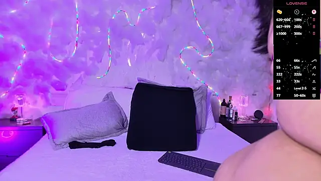 emmajohnss online show from March 4, 3:57 am