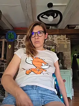 Lina lou4 online show from May 28, 8:34 am