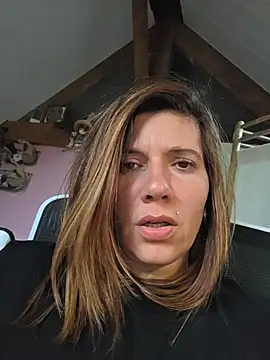 Lina lou4 online show from March 4, 5:08 pm