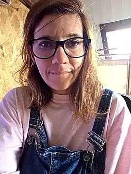 Snapshot of Lina_lou4 chatting on September 14, 12:47 pm Lina lou4 online show from September 14, 12:47 pm