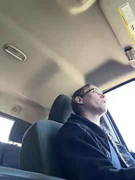 Dakota 02 online show from April 17, 7:27 pm