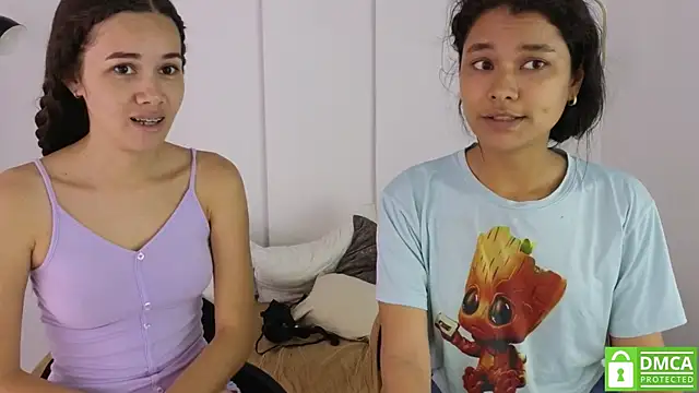 Snapshot of sexychanell_18 chatting on October 2, 2:22 pm sexychanell 18 online show from October 2, 2:22 pm
