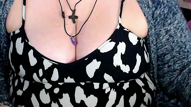 mayasmith online show from February 18, 11:09 am