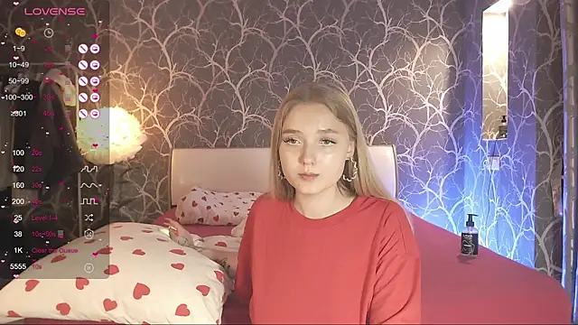 MiaMiaMeow online show from September 14, 5:33 pm