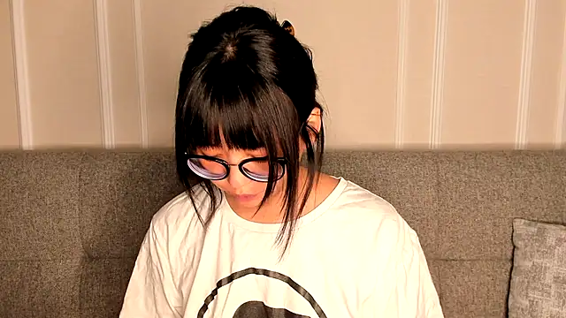 juliastapesx online show from December 22, 1:31 am