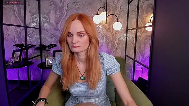 SaraSubtlety online show from November 28, 1:25 pm