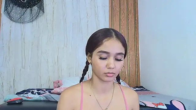 MarianaManzur online show from December 15, 8:47 pm