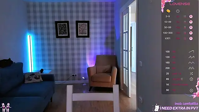 lialiliaa online show from April 13, 8:15 am