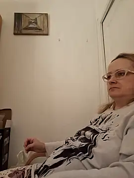 She-devilx online show from January 7, 6:55 pm