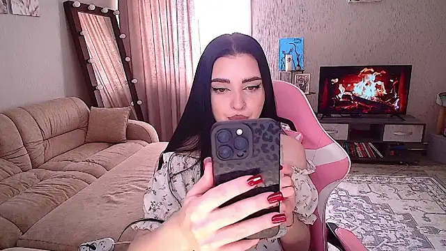   Malika   online show from April 9, 5:21 am