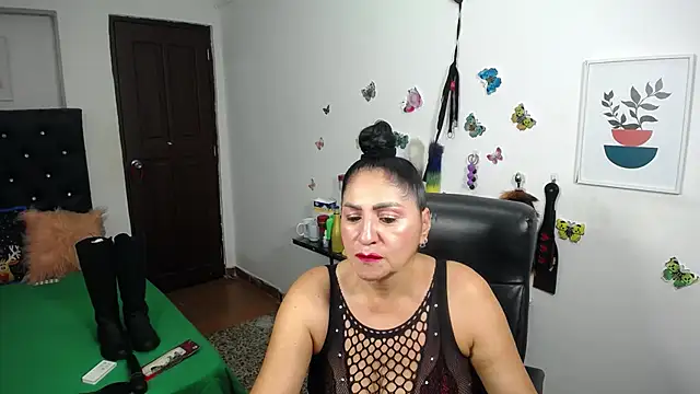 mature bigboobs10 online show from February 11, 4:14 am