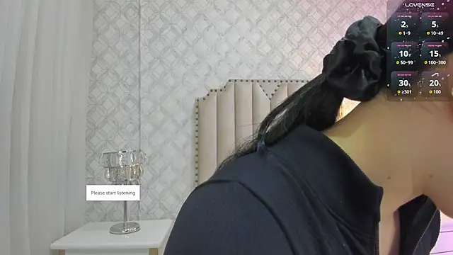 Pia Johnson  online show from March 19, 11:14 am