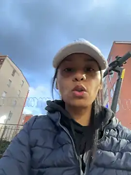 J loren online show from December 19, 10:57 pm