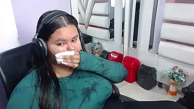 ValenTitis online show from October 24, 8:49 pm