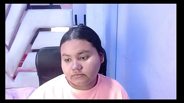 ValenTitis online show from November 12, 8:51 pm