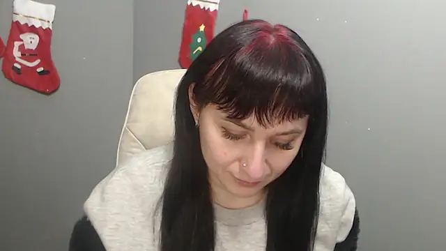 NinaFlawlees online show from January 8, 1:04 pm