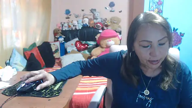 milfeddy  online show from October 26, 8:37 pm