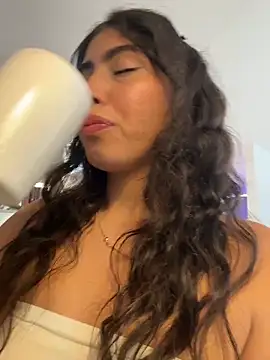 Gaby zahir  online show from November 29, 2:10 pm