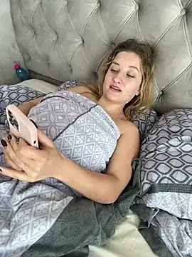 MileySummer online show from January 16, 8:32 am