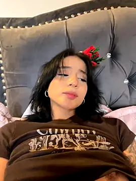 Ale Lewis online show from December 1, 10:12 pm