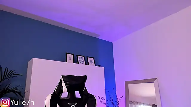 Snapshot of _Jessy_Moon_ chatting on September 30, 7:52 pm Jessy Moon online show from September 30, 7:52 pm