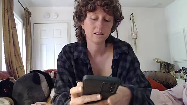 mossy kiss online show from September 9, 4:18 pm