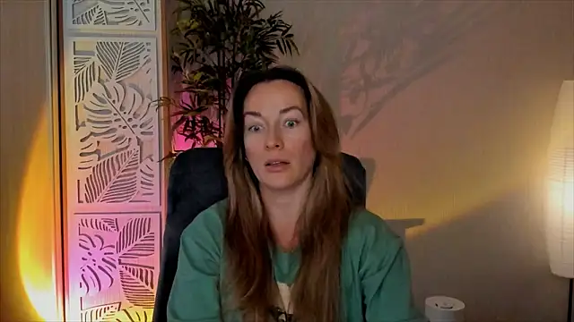 RebeccaMartinez online show from February 16, 7:52 am