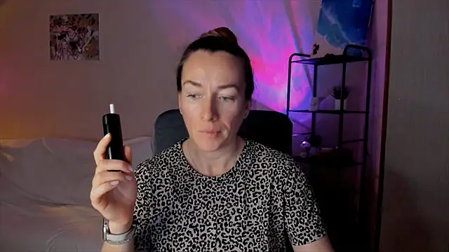 RebeccaMartinez online show from December 1, 7:23 am