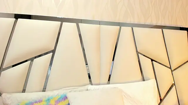 kimberly7  online show from October 10, 11:48 am