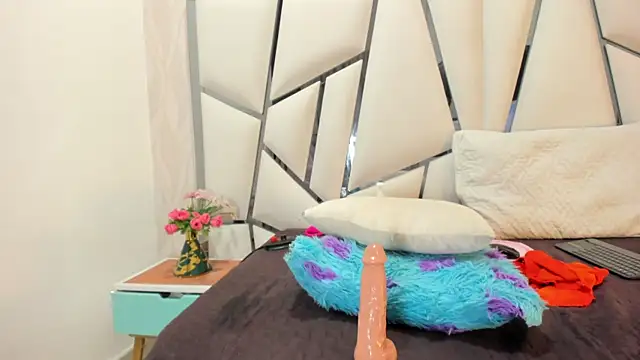 kimberly7  online show from October 4, 1:06 pm