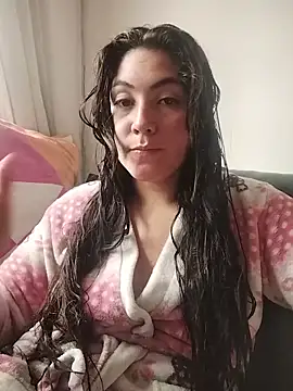 Snapshot of katha_steele_ chatting on October 8, 7:29 pm katha steele online show from October 8, 7:29 pm