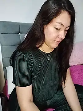 Snapshot of katha_steele_ chatting on October 18, 10:29 am katha steele online show from October 18, 10:29 am