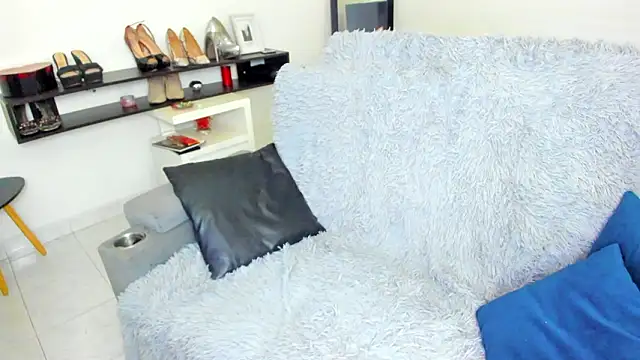 BellaFlaming online show from January 16, 11:17 am