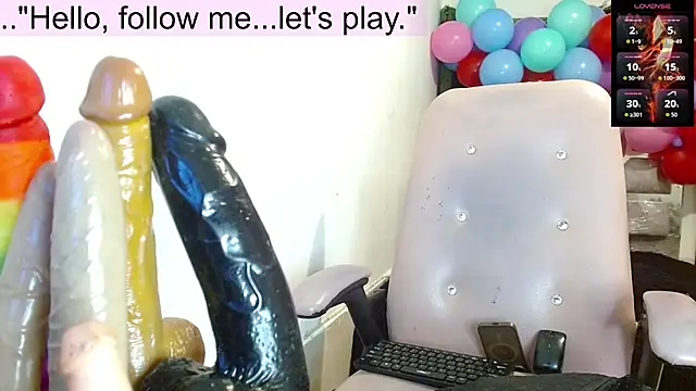 toxxxic cams online show from October 2, 7:13 am