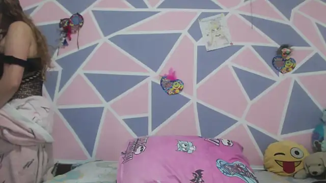 Keili-Sexy online show from November 12, 9:35 pm