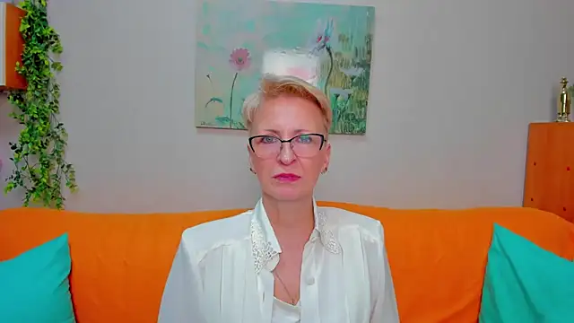 iamyourdream89 online show from February 5, 2:53 pm