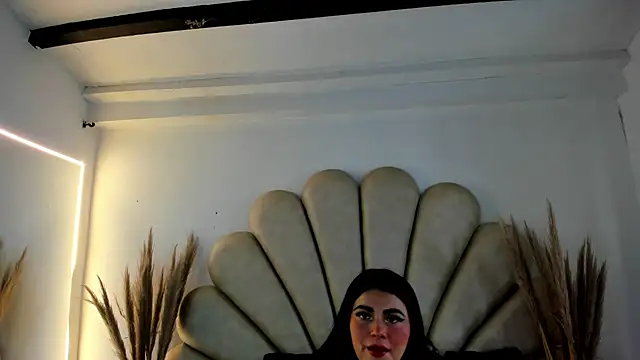 Natasha  Blue online show from October 21, 7:18 pm