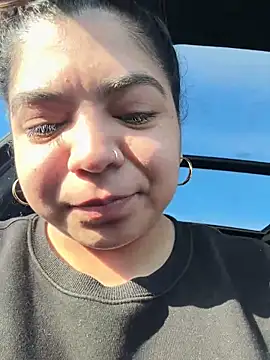 kimmiakiss22 online show from April 19, 11:18 pm