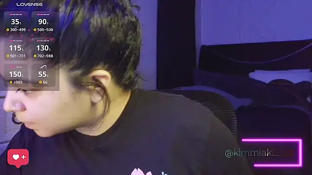 kimmiakiss22 online show from March 9, 2:26 am