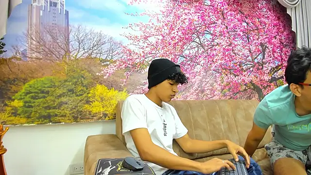 BvlgarVoyss online show from November 5, 4:01 pm